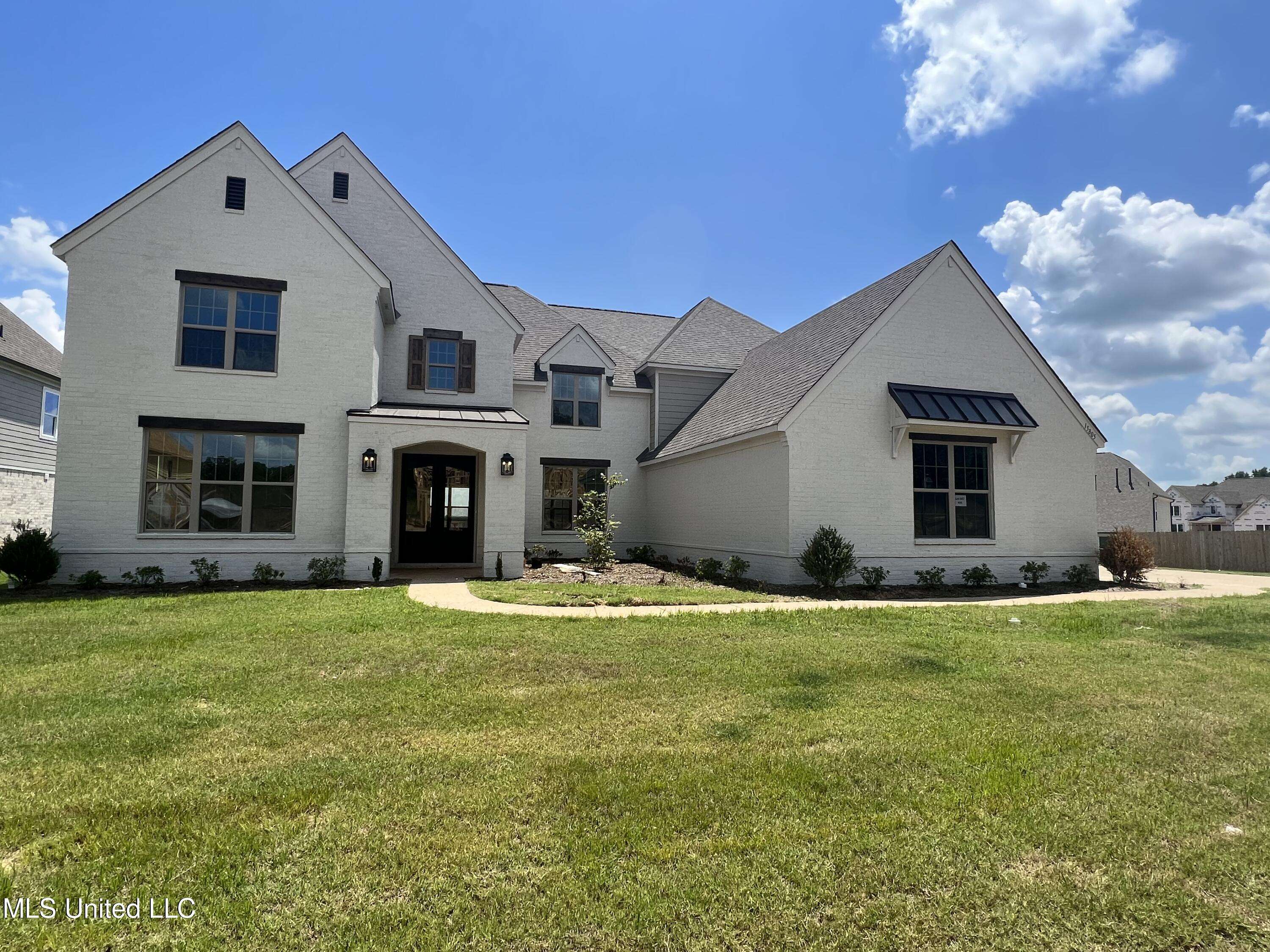 13805 High Fields Way, Olive Branch, MS 38654