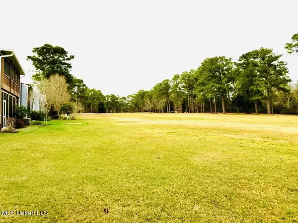 Gautier, MS 39553,8118 Fairway Villa Drive #18