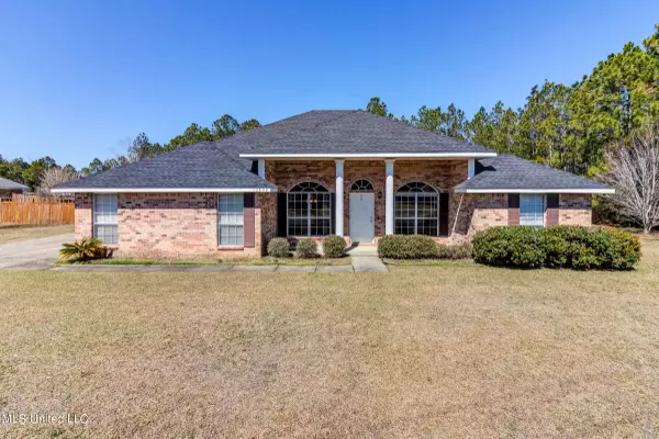 13809 Virginia Street, Ocean Springs, MS 39565