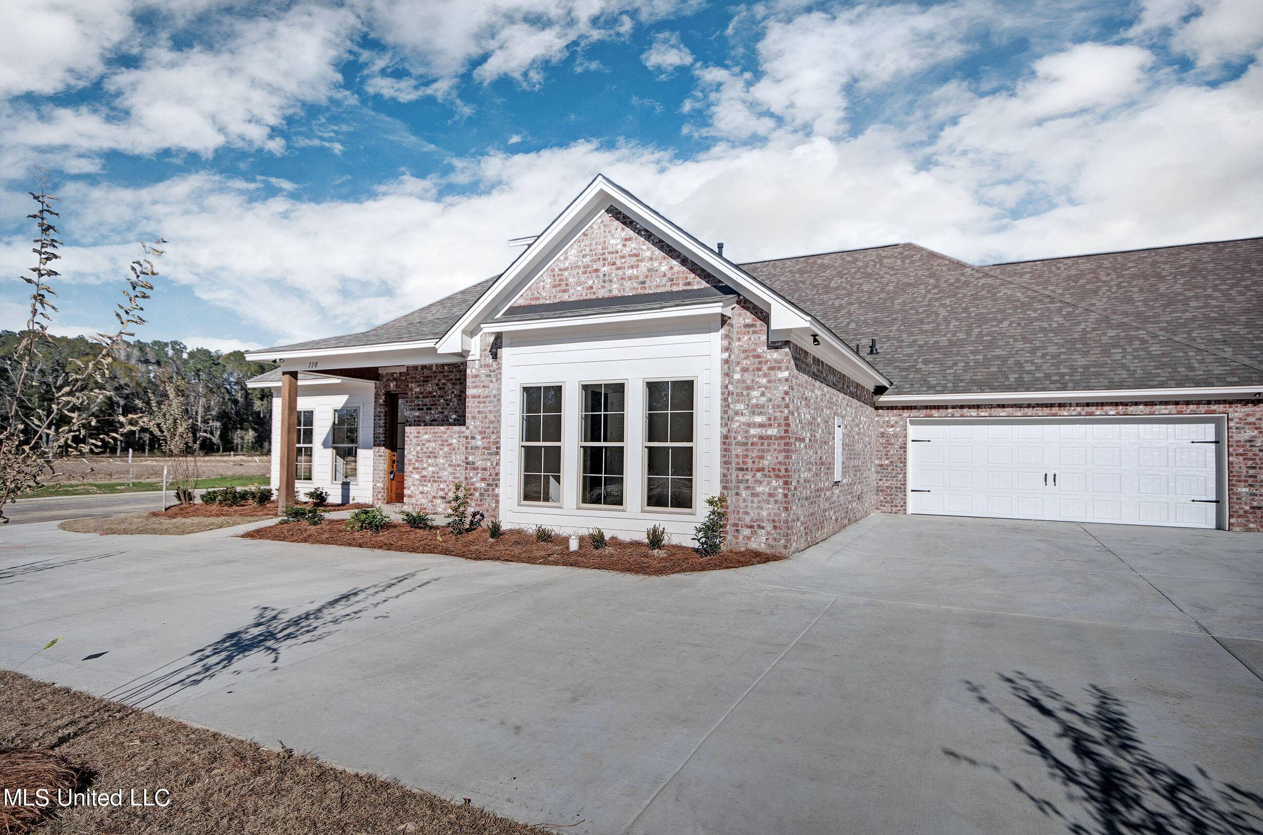 Brandon, MS 39047,110 Freedom Ring Drive