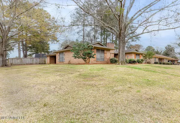 Pearl, MS 39208,605 Black Oak Circle