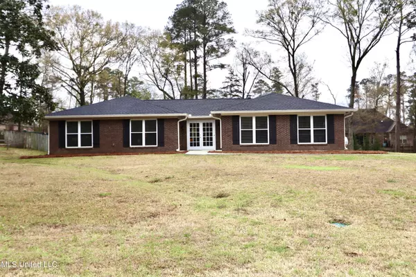 19 Sandalwood Drive, Madison, MS 39110