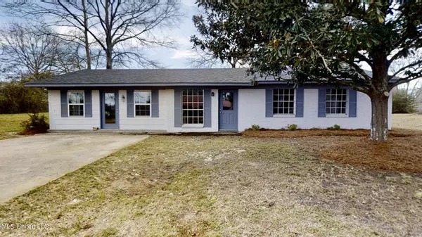 Magee, MS 39111,104 NE Colonial Drive