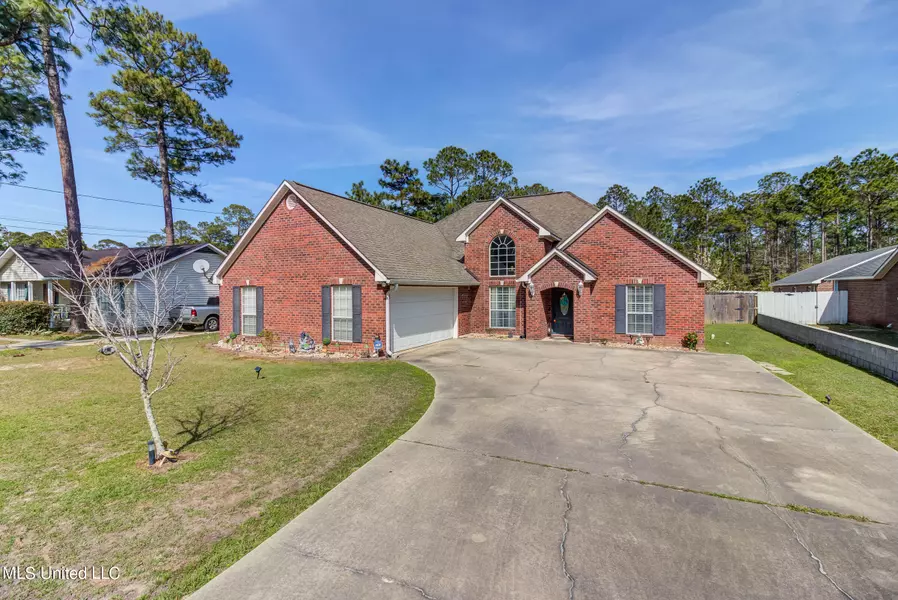 8112 Martin Bluff Road, Gautier, MS 39553