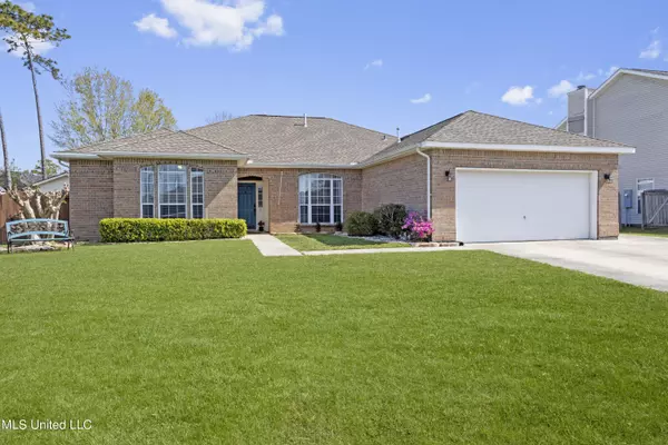 5 Pine Lake Court, Ocean Springs, MS 39564