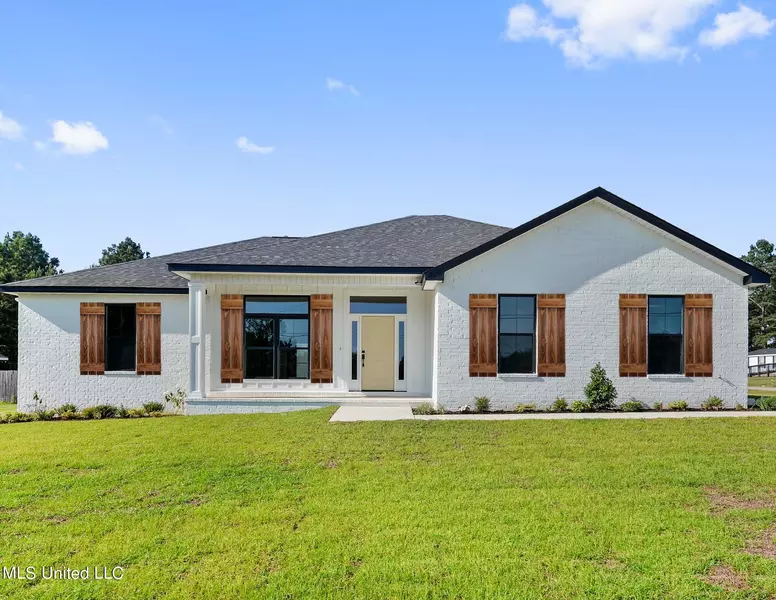 19411 Lennis Cuevas Road, Saucier, MS 39574