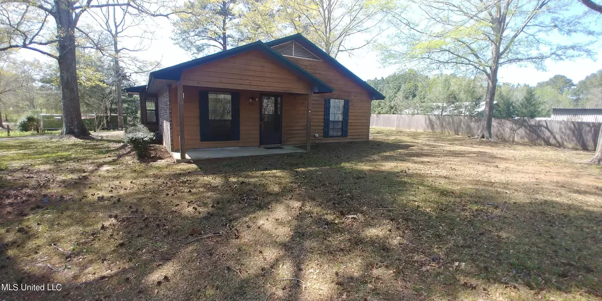815 N Maple Street, D Lo, MS 39062