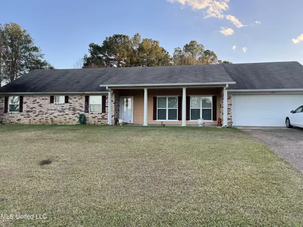 103 Hannah Drive, Clinton, MS 39056