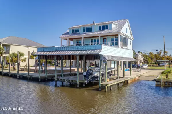 Bay Saint Louis, MS 39520,434 Skyline Drive