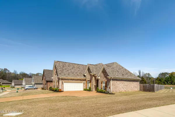 Southaven, MS 38672,3284 S Vineyard Drive