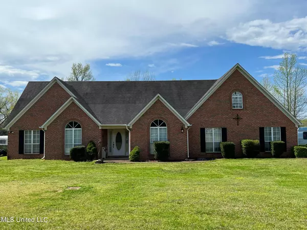 130 E Saint Mary Avenue, Potts Camp, MS 38659