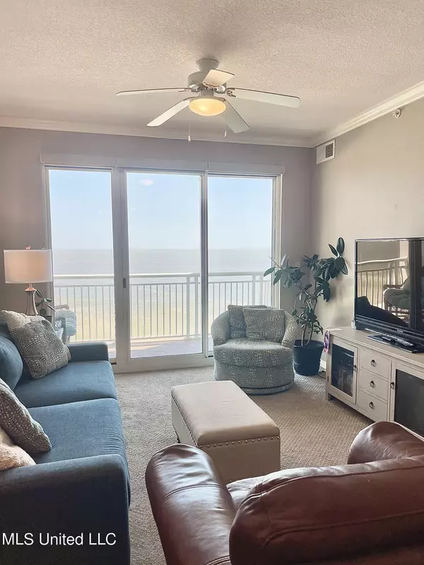 Gulfport, MS 39507,2228 Beach Drive #904