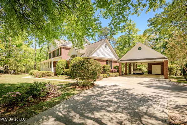 Ocean Springs, MS 39564,6022 Monticilla Circle