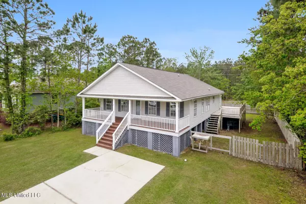 807 Red Fox Road, Pass Christian, MS 39571