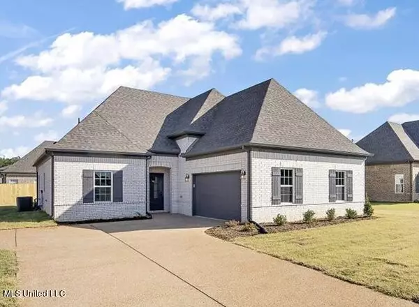 8656 Casey Jones Drive, Southaven, MS 38672