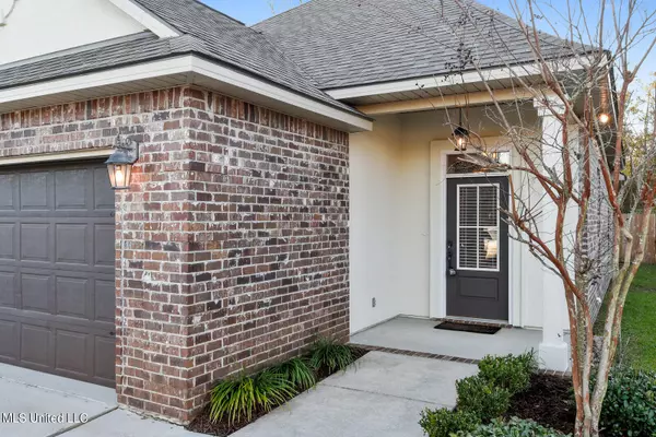 D'iberville, MS 39540,13243 River Bluff Drive