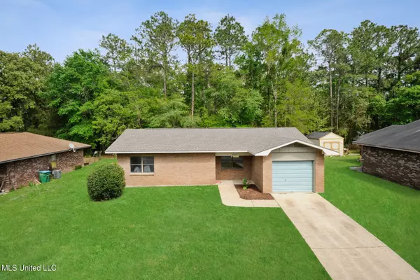 5704 Suffolk Drive, Gautier, MS 39553