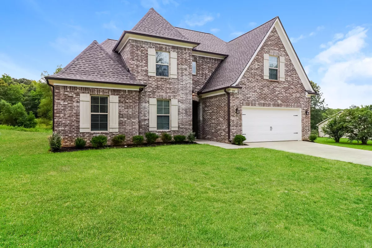 Byhalia, MS 38611,218 Crimsonwood Drive