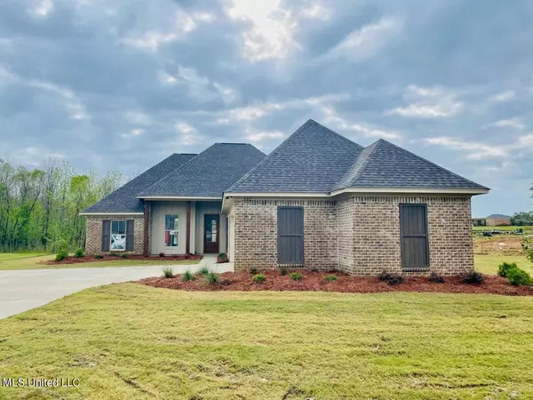 502 Crestmoor Drive, Canton, MS 39046
