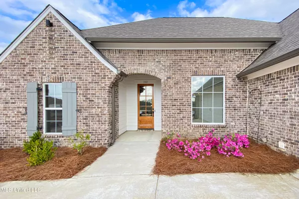 Canton, MS 39046,102 Sweetbriar Court