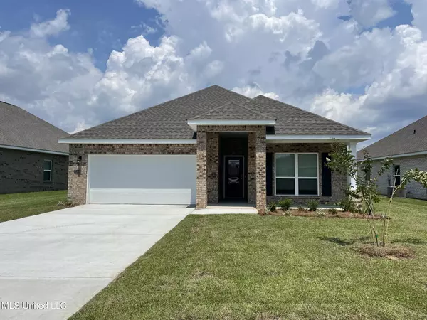 7376 Shearwater Way, Ocean Springs, MS 39564