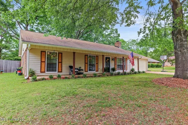 Clinton, MS 39056,108 Meadow Cove