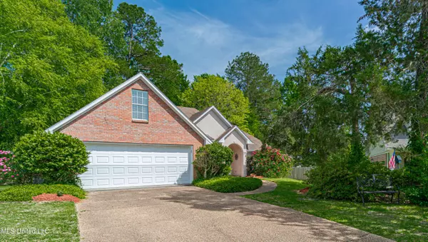 Madison, MS 39110,607 Hedgerow Cove