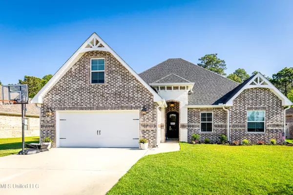 5852 Sylvester Street, Ocean Springs, MS 39564