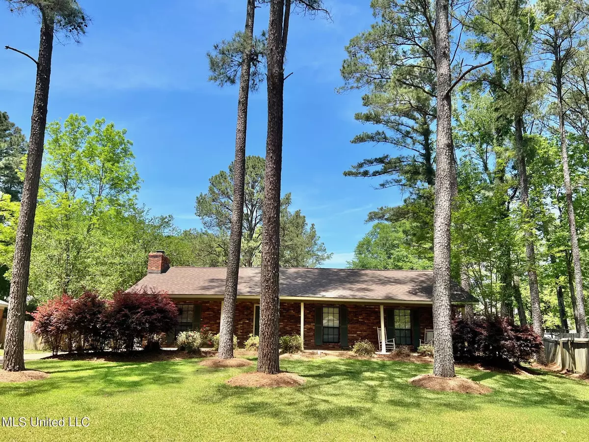 Brandon, MS 39047,199 Dogwood Circle Circle