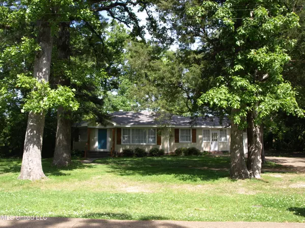 Clinton, MS 39056,809 Oakwood Drive