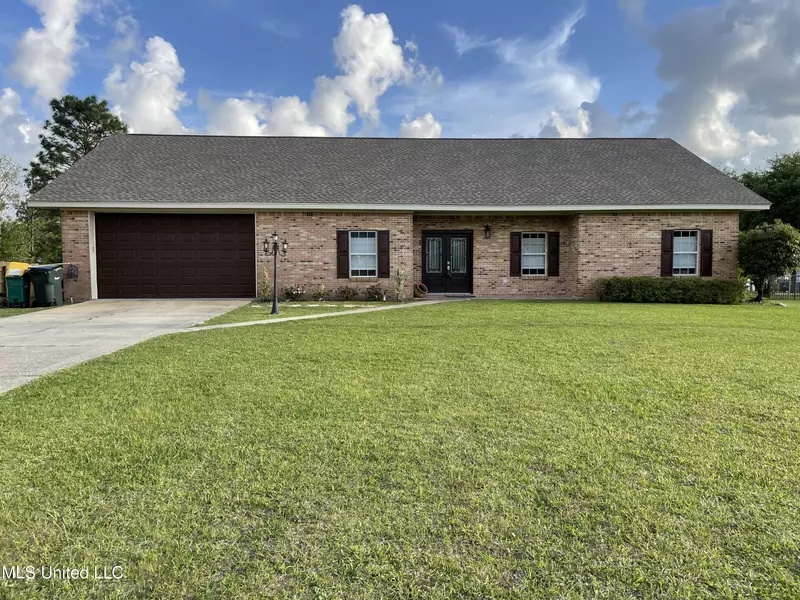19400 Kathy Cove, Saucier, MS 39574