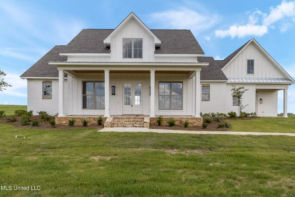 Flora, MS 39071,102 Sagamore Cove