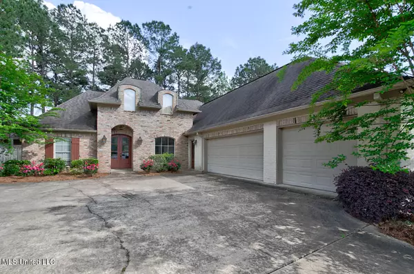 Madison, MS 39110,106 Elm Court