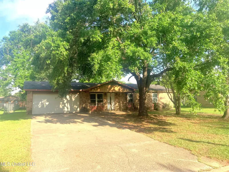 4905 Fairwood Drive, Gautier, MS 39553