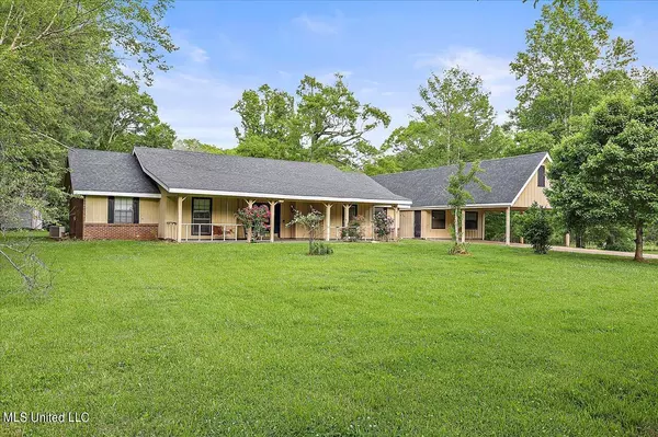 130 Jodean Drive, Raymond, MS 39154