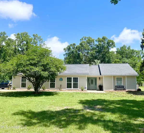 804 Homestead Boulevard, Gautier, MS 39553