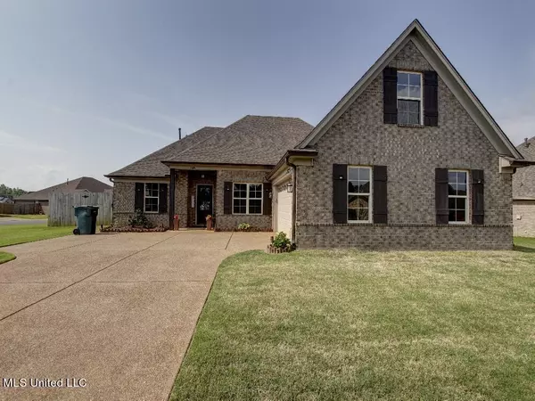 2681 Molly Lane, Southaven, MS 38672