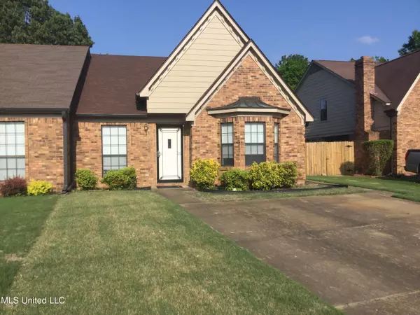 7094 Greenbriar Drive, Southaven, MS 38671