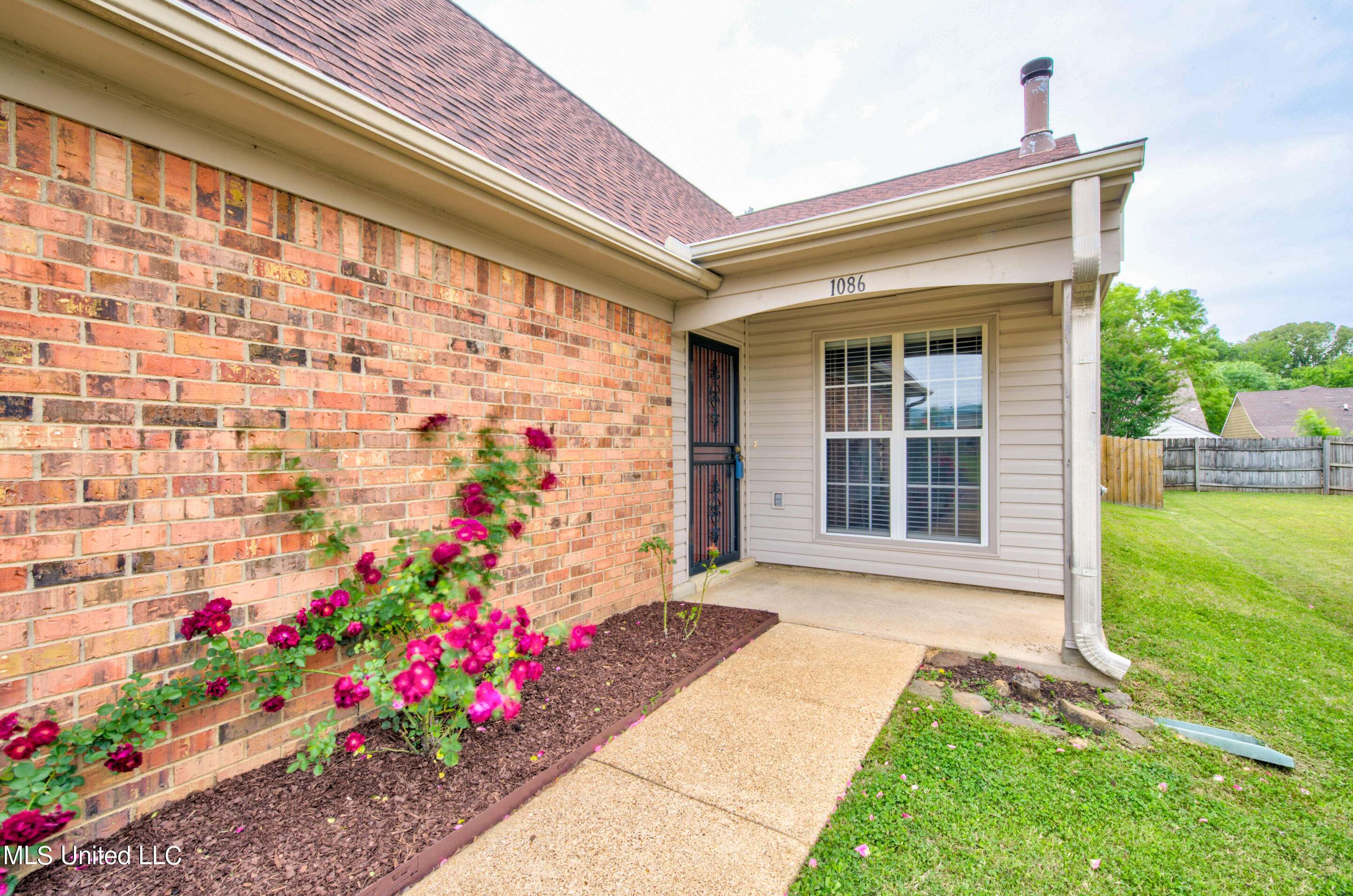 Southaven, MS 38671,1086 W We Ross Parkway