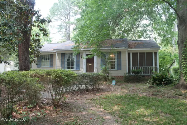 724 Meadowbrook Road, Jackson, MS 39206