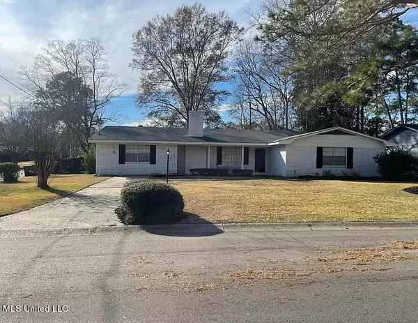 1305 Estelle Street, Hattiesburg, MS 39402