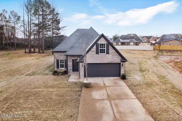 8657 Casey Jones Drive, Southaven, MS 38672