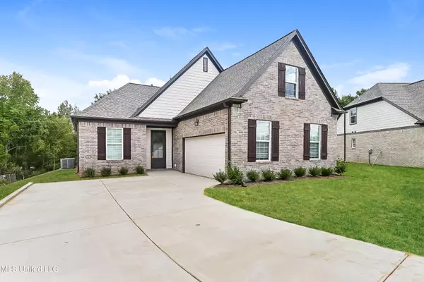 5429 Lakeside Cove, Walls, MS 38680