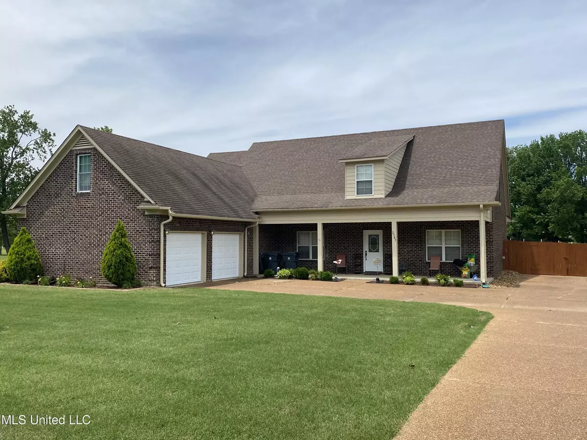 Nesbit, MS 38651,2585 Rodeo Way