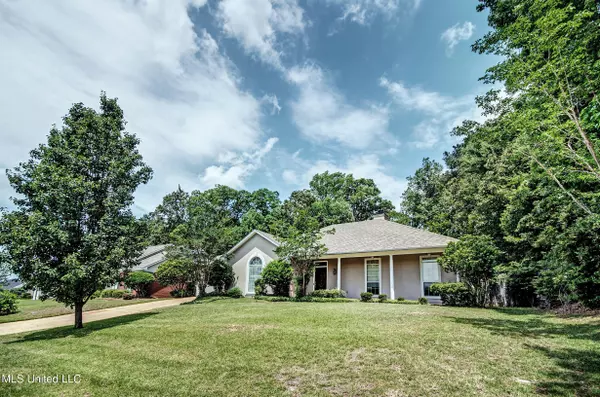 135 Azalea Trails Drive, Brandon, MS 39047