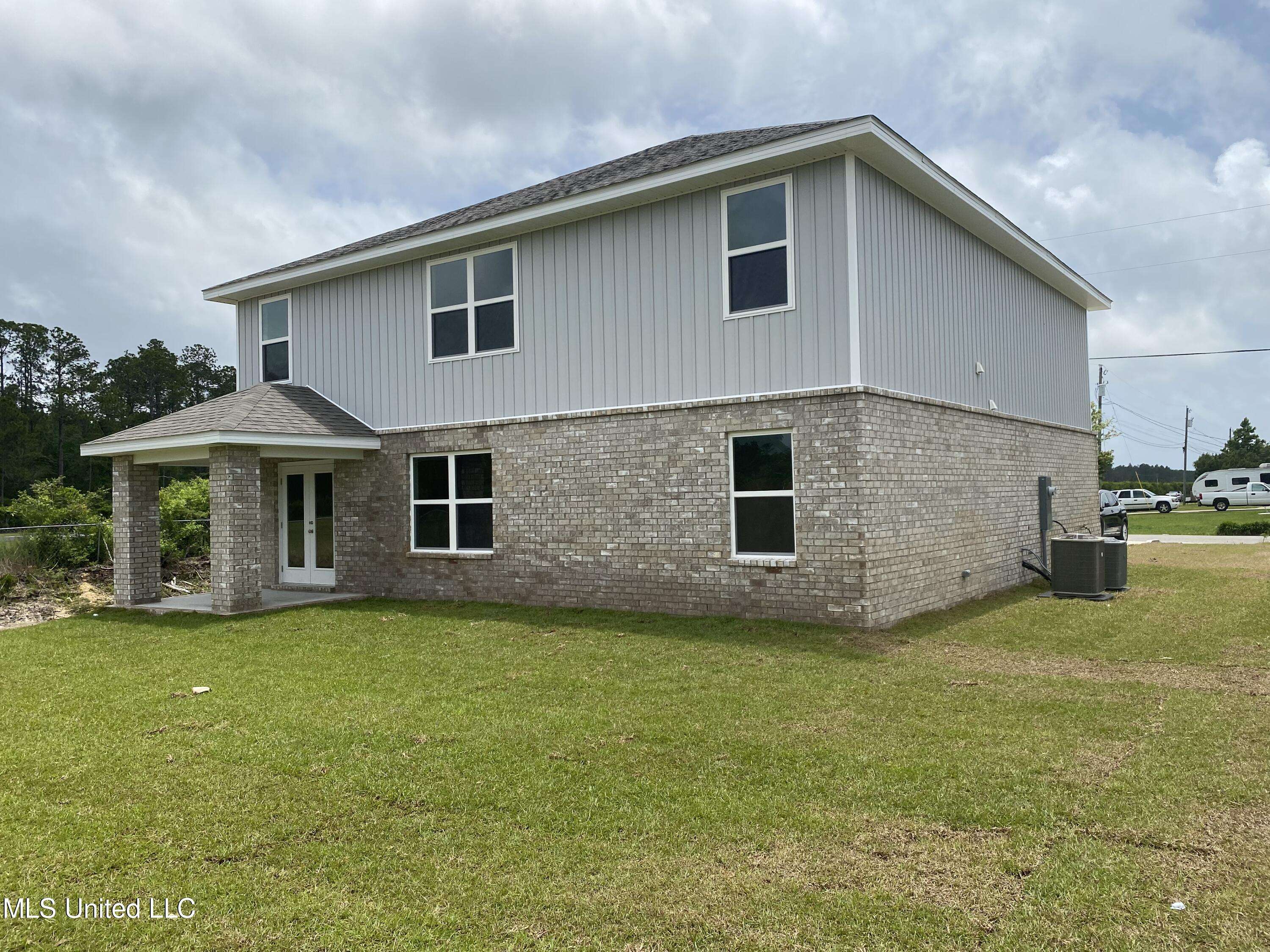 Ocean Springs, MS 39564,204 Blue Osprey Court