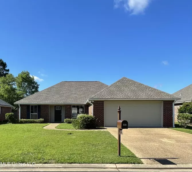 335 Kings Ridge Circle, Brandon, MS 39047