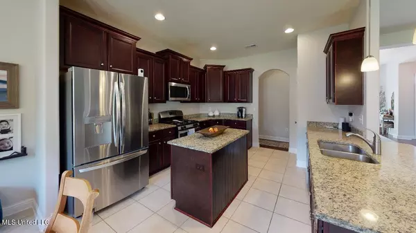 Long Beach, MS 39560,6003 Red Gate Drive