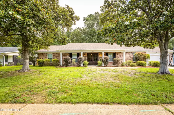 139 Reynolds Circle, Ocean Springs, MS 39564