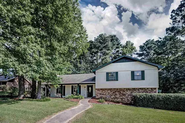 400 Trailwood Drive, Clinton, MS 39056